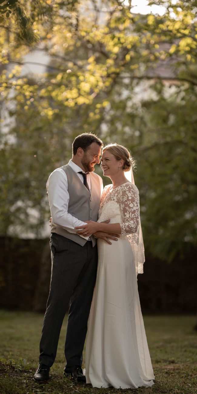 Robe de mariée moderne et élégante fabriquée sur mesure en Lorraine